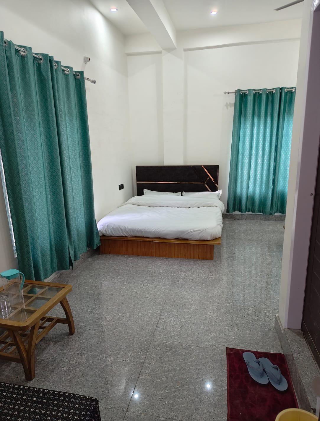 Room 3 Bed